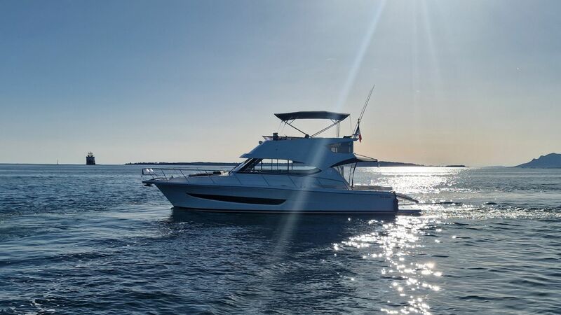 RIVIERA 39 FLY 